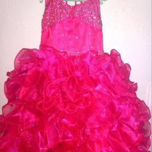 Girl's dress